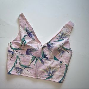 • Floral pink crop top •